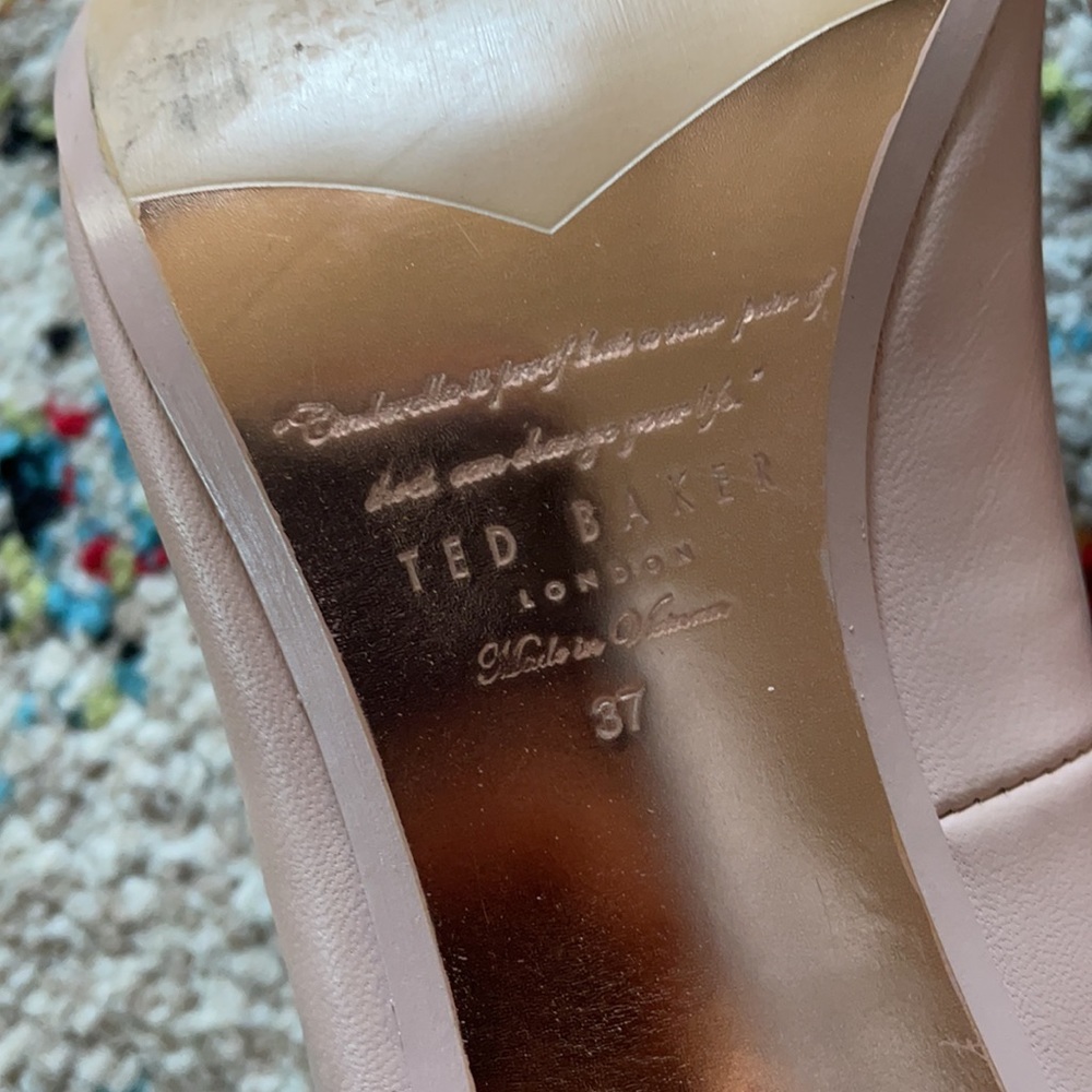 Ted Baker London Pointed Toe Leather Court Shoes - Picture 7 of 9